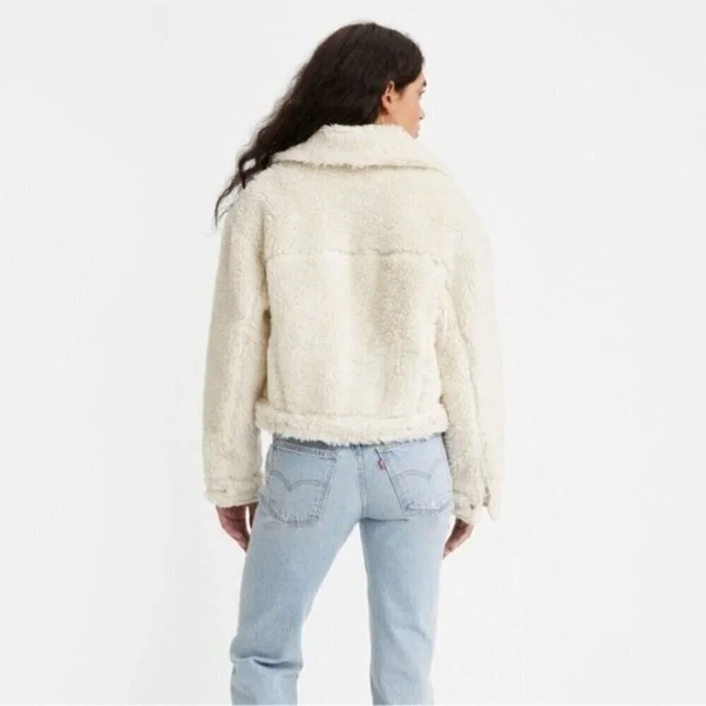NWT Levi's Baby Bubble Sherpa Trucker Jacket Coconut Milk Size Medium